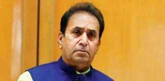 Anil Deshmukh Accuses Fadnavis of Political Vengeance with Sachin Waze news-04082024-024045