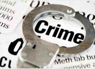 Robbery on Vashi Bus: Three Con Men Target Passenger in Kalyan news-16082024-053252