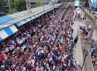 Protest Turns Violent After Badlapur Schoolgirls’ Sexual Assault: SIT Formed news-20082024-230005