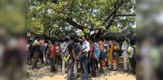 Seeking Justice: Parents and MNS Workers Demand Action Against Abusive Teacher in Thane School news-22082024-164019