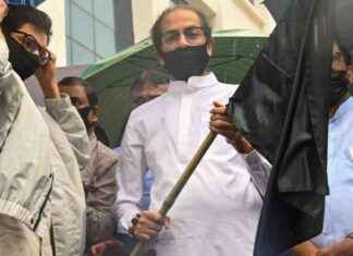 Protests Across Maharashtra After Badlapur Assault: Opposition Parties Target Government news-24082024-115835