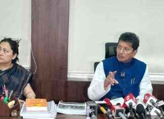 Financial Aid Available for Families Impacted by Badlapur School Assault news-27082024-000752