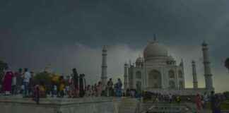 Water Leakage in Main Dome of Taj Mahal: ASI Confirms No Structural Damage news-14092024-094516