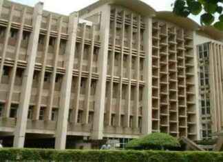 IIT Bombay: Top Choice for JEE Toppers, Attracts 246 Rankers news-17092024-211135