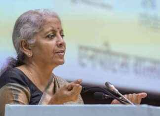 Karnataka Court Orders FIR Against Finance Minister for Electoral Bonds Scandal news-28092024-161026