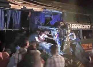 Deadly Bus-Truck Collision on NH-30: 9 Killed, 24 Injured in Madhya Pradesh news-29092024-103218