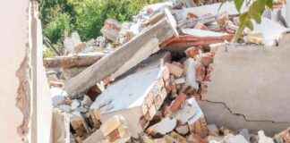 Building Collapse in Byculla, Mumbai: No Injuries Reported news-08102024-224436