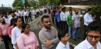 Mumbai Pays Tribute to Ratan Tata: Thousands Gather to Honor Icon news-10102024-170217