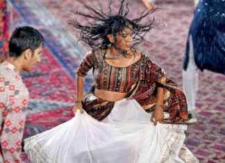 Navigating Mumbai’s Unexpected Heavy Rain and Lightning Storms: What You Need to Know news-11102024-052317