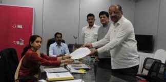 SEO Title: BJP Leader Gopal Shetty Withdraws Nomination from Borivali Seat in Maharashtra Elections 2024 news-04112024-160756