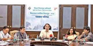 Revamped Voting Experience in Maharashtra Elections 2024: Mumbai Introduces New Facilities and Faster Queues news-19112024-064423