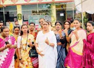 Transgender Community in Maharashtra Seeks Clarity on Ladki Bahin Scheme Exclusion news-22112024-083859