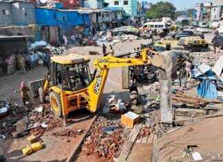 Demolition Drive Clears 45 Encroachments Near Bandra East Railway Station in Mumbai news-29112024-052029