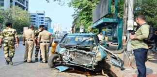 Car Accident Injures Three at Worli Bus Stop in Mumbai car-accident-njures-three-at-worli-bus-stop-in-mumbai