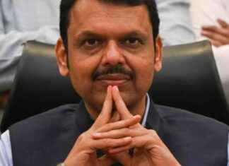 Devendra Fadnavis Elected as Maharashtra BJP Leader, Poised to Become Chief Minister devendra-fadnavis-elected-as-maharashtra-bjp-leader-poised-to-become-chief-minister