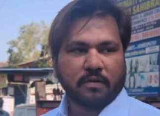 Kurla BEST Bus Crash: Lawyer and Cops Rescue Driver from Angry Mob in Mumbai kurla-best-bus-crash-lawyer-and-cops-rescue-driver-from-angry-mob-in-mumbai