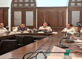 Mumbai Civic Body Halts Construction in Borivali East Due to Pollution mumbai-civic-body-halts-construction-in-borivali-east-due-to-pollution