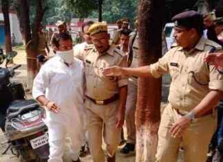 Maharashtra Village Holds ‘Repoll’ Using Ballot Papers Amid Security Deployment news-03122024-094718