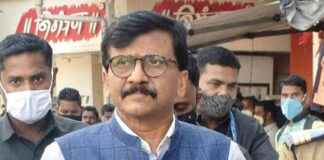 Sanjay Raut Criticizes Mahayuti Over EVM Temple Plan sanjay-raut-criticizes-mahayuti-over-evm-temple-plan