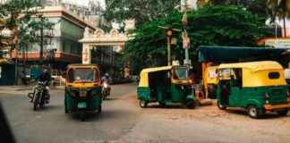 Phasing Out Petrol and Diesel Vehicles in Mumbai: HC Directs Maharashtra Govt to Establish Panel phasing-out-petrol-and-diesel-vehicles-in-mumbai-hc-directs-maharashtra-govt-to-establish-panel