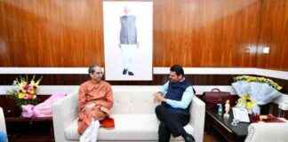 Understanding the Relationship Between Uddhav and Fadnavis understanding-the-relationship-between-uddhav-and-fadnavis