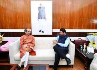 Understanding the Relationship Between Uddhav and Fadnavis understanding-the-relationship-between-uddhav-and-fadnavis