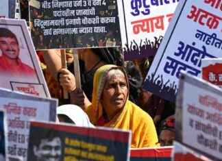 Walmik Karad Charged Under MCOCA for Beed Sarpanch’s Death walmik-karad-charged-under-mcoca-for-beed-sarpanchs-death