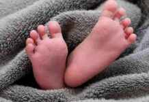 Tragic Accident: Toddler Killed, Mother Injured in Mumbai Footpath Collision tragic-accident-toddler-killed-mother-njured-in-mumbai-footpath-collision