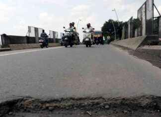 BMC Pothole Portal: Ex-Corporator Proposes ₹5K Fine for Engineer Delays bmc-pothole-portal-ex-corporator-proposes-5k-fine-for-engineer-delays